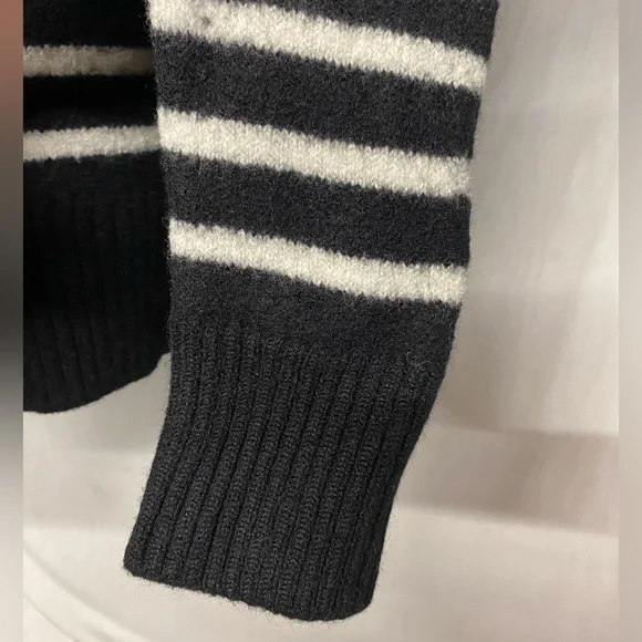 AMI Alexandre Mattiussi De Couer Virgin Wool Turtleneck Sweater S - Picture 7 of 12